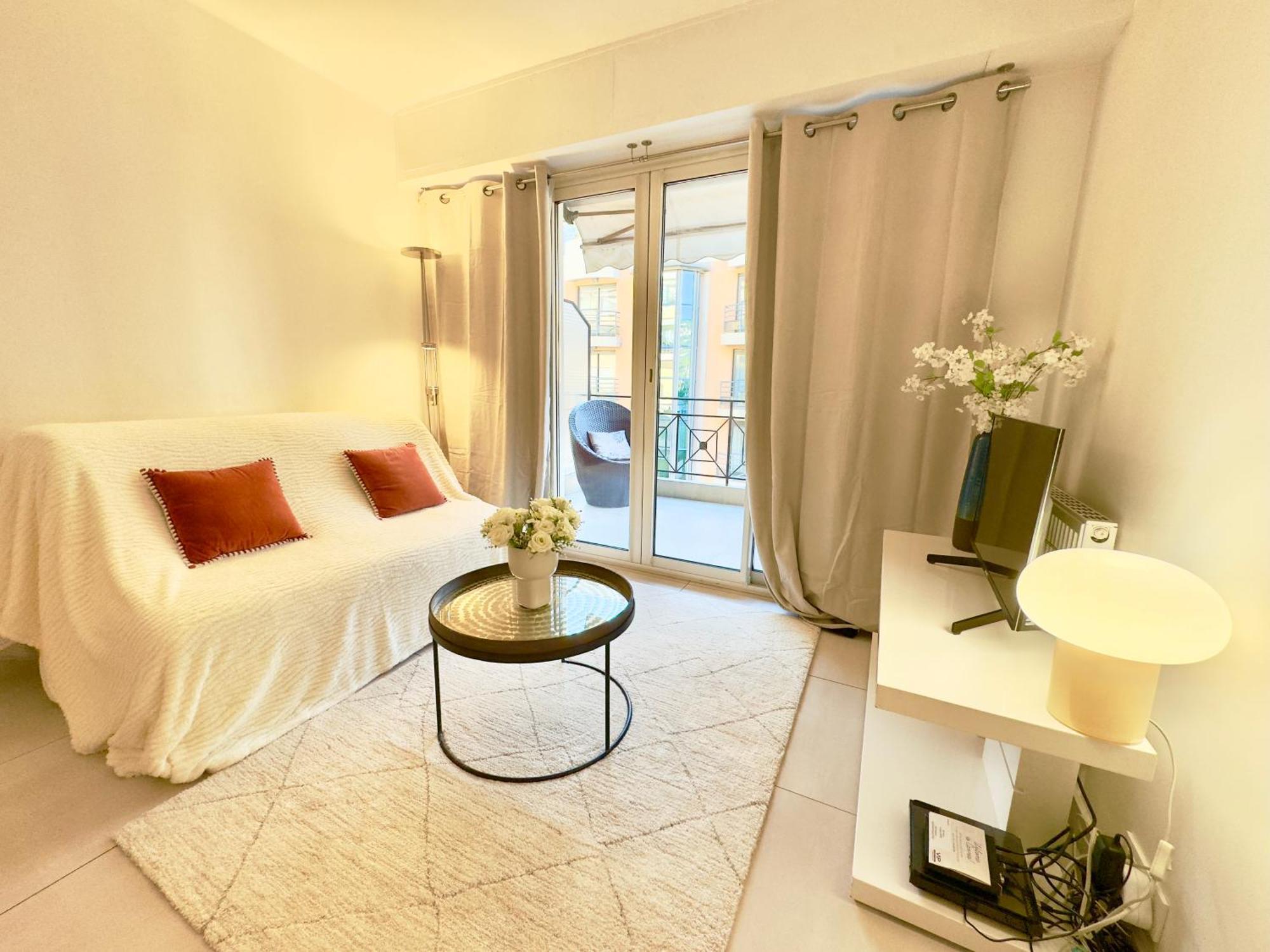Superbe Appartement Avec Terrasse 1Mn Des Plages De La Croisette Cannes Dış mekan fotoğraf